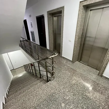 New Bazaar Cozy 3 Apartamento Tirana