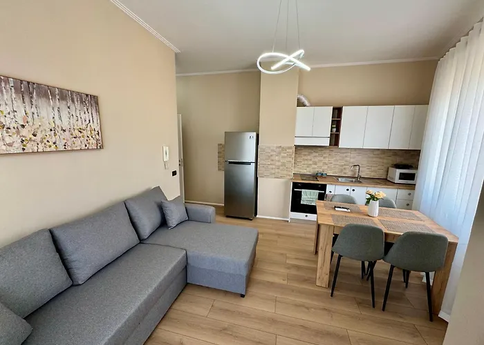 New Bazaar Cozy 3 Apartment