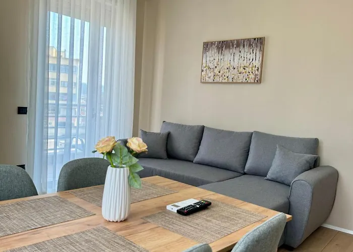 New Bazaar Cozy 3 Apartment Tirana