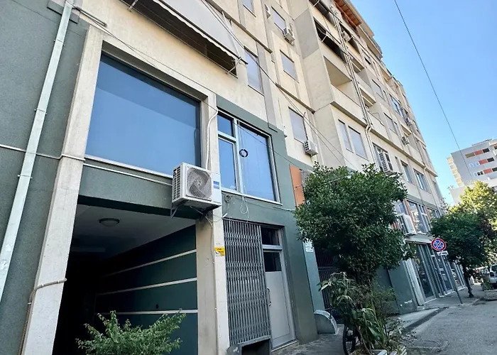 Lägenhet New Bazaar Cozy 3 Tirana